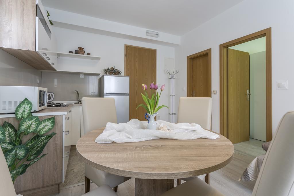 פודסטראנה Sky Apartments מראה חיצוני תמונה